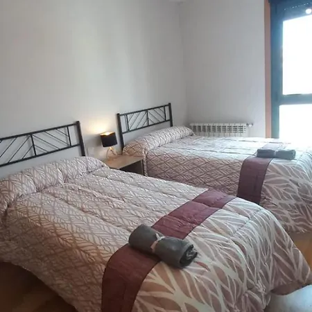 Piso De 2 Y Garaje Junto A Valladolid *