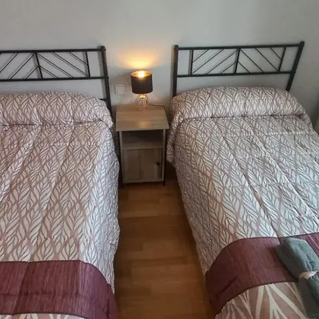 Piso De 2 Y Garaje Junto A Valladolid *