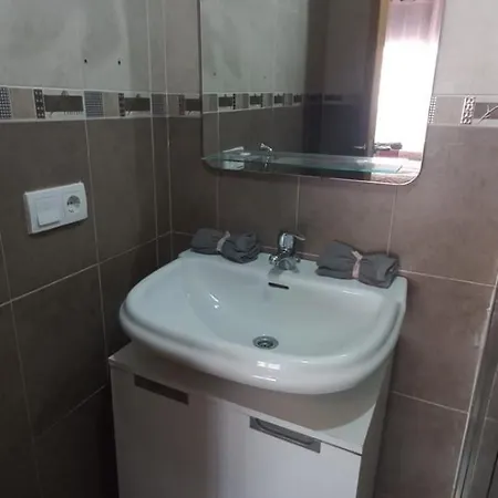 Piso De 2 Y Garaje Junto A Valladolid