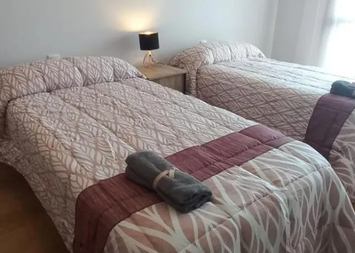 Piso De 2 Y Garaje Junto A Valladolid *