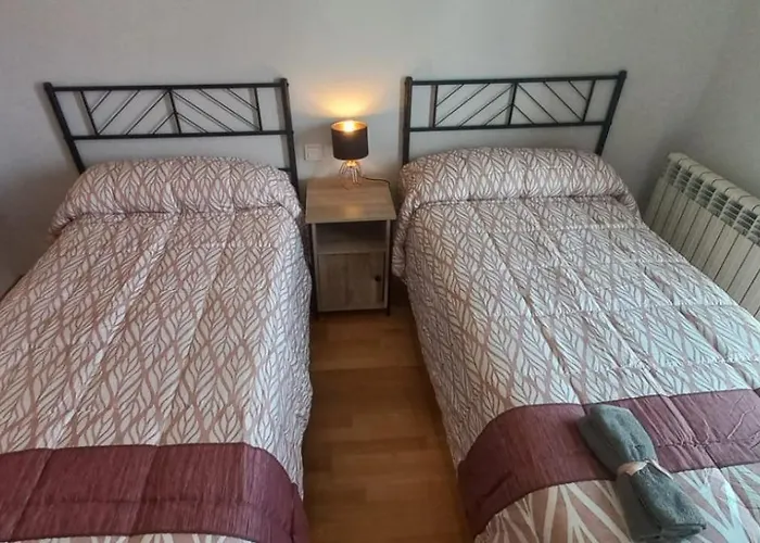 Piso De 2 Y Garaje Junto A Valladolid *