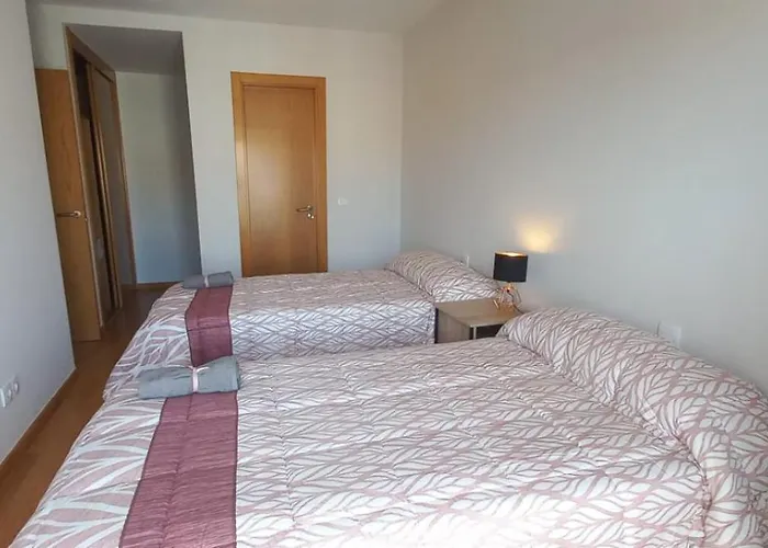 Piso De 2 Y Garaje Junto A Valladolid *