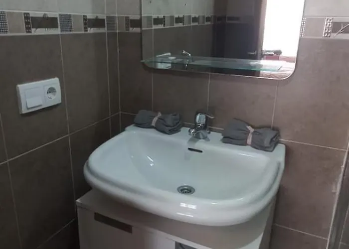 Piso De 2 Y Garaje Junto A Valladolid